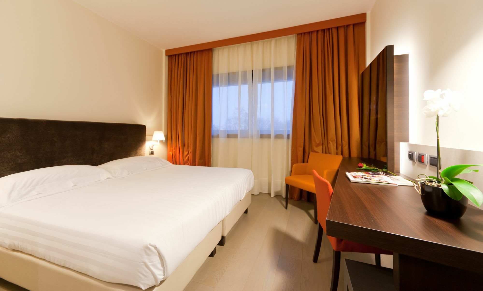 Rmh Modena Des Arts Hotell Eksteriør bilde