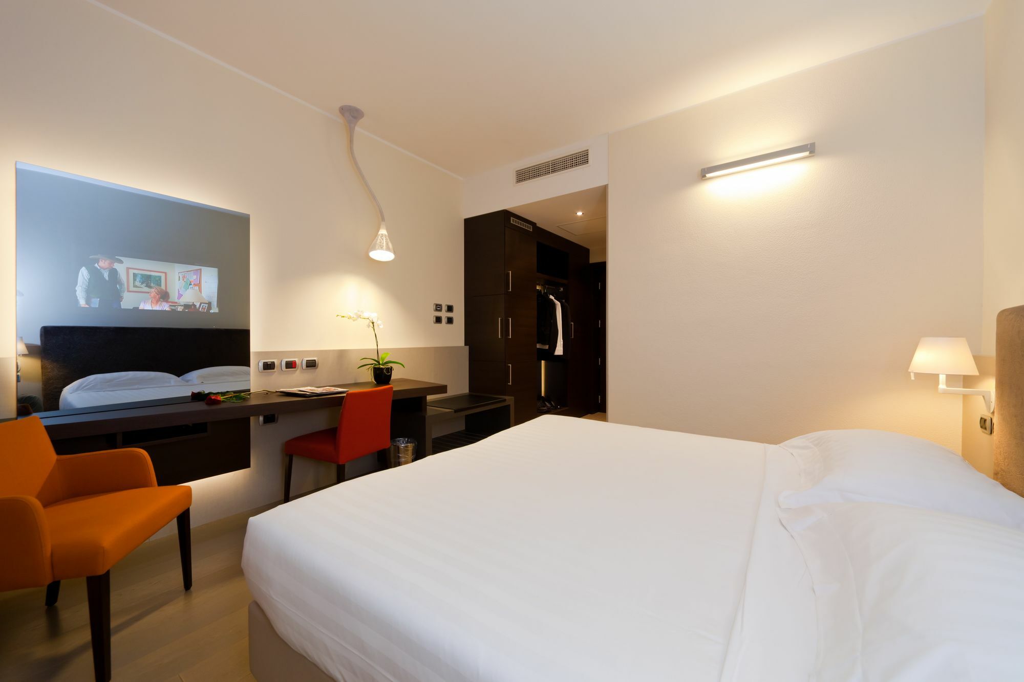 Rmh Modena Des Arts Hotell Eksteriør bilde
